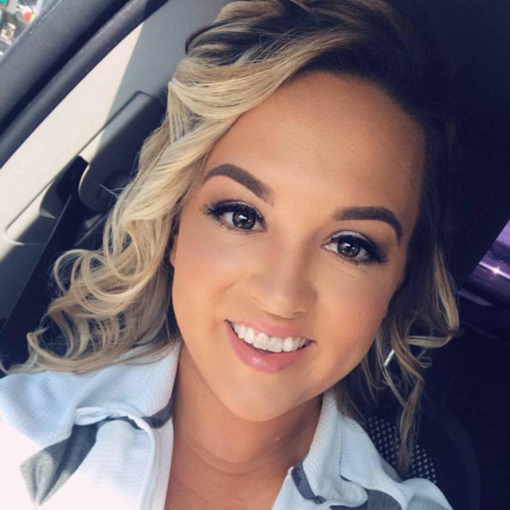 Meet your Posher, Caitlin